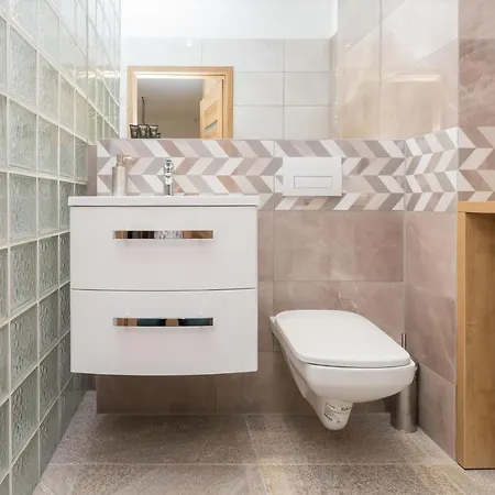 Apartment Hallera Zajezdnia Wrzeszcz By Renters