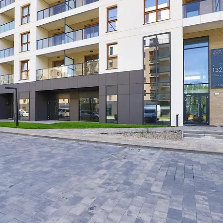 Hallera Zajezdnia Wrzeszcz By Renters