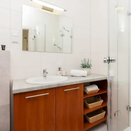 Hallera Zajezdnia Wrzeszcz By Renters * Gdańsk